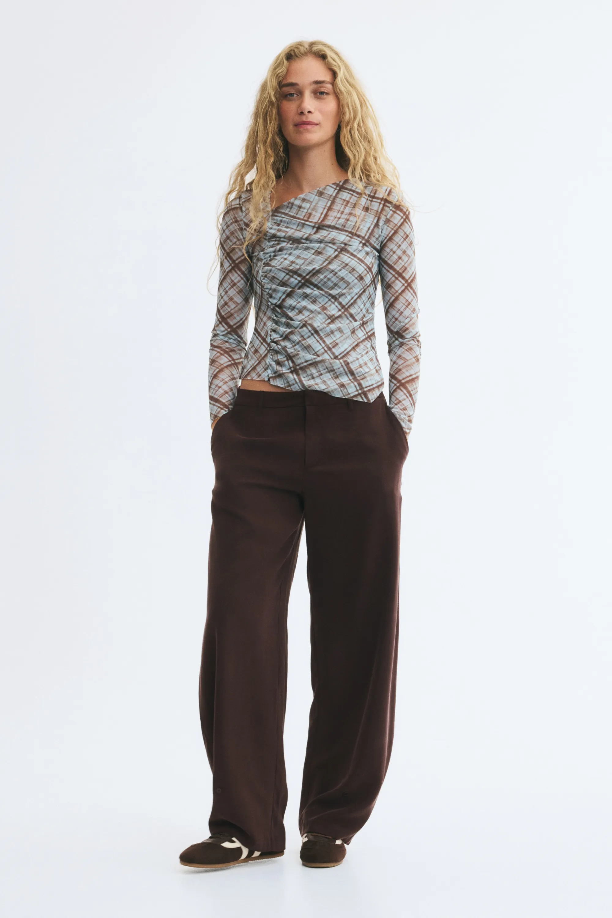 Pantalon chic avec jambes barrel - Beige clair