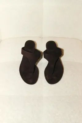 Sandales à talon kitten heel - Marron foncé — photo 1