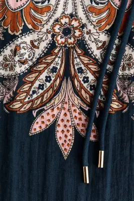 Robe avec ceinture à nouer - Bleu foncé/motif cachemire — photo 4