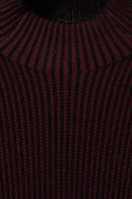 Pull Slim Fit en maille côtelée avec col cheminée - Rouge/noir — photo 5