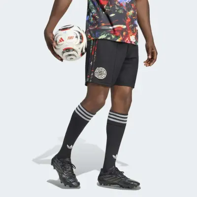 FC Bayern 26/27 Wiesn Shorts — photo 1