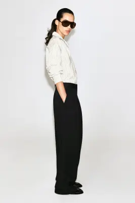 PANTALON DÉCONTRACTÉ LARGE ET FLUIDE - NOIR — photo 2