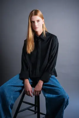 CHEMISE CROPPED ENVERS SATIN — photo 2