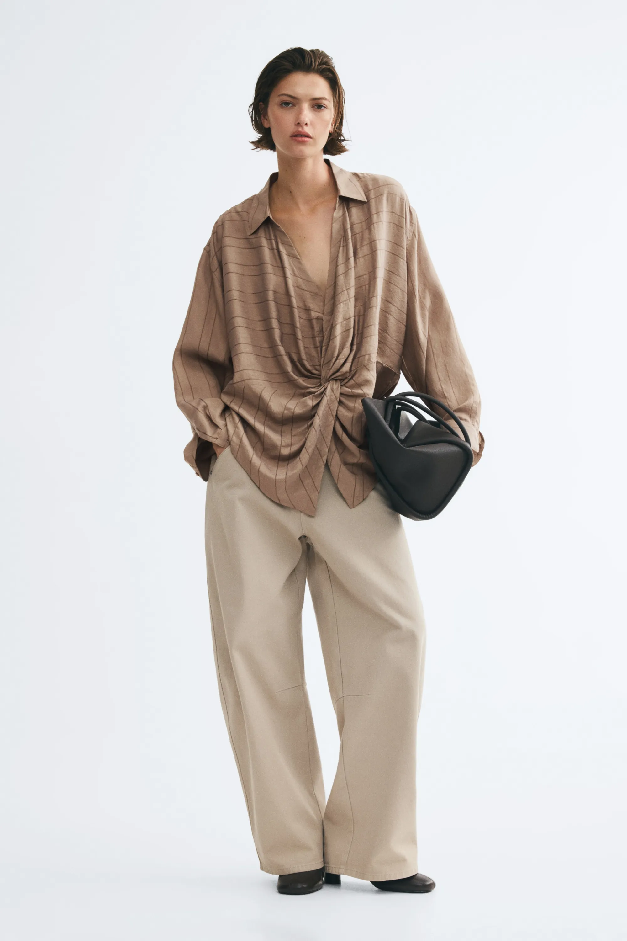 Chemise en viscose mélangée avec détail torsadé - Taupe/rayé