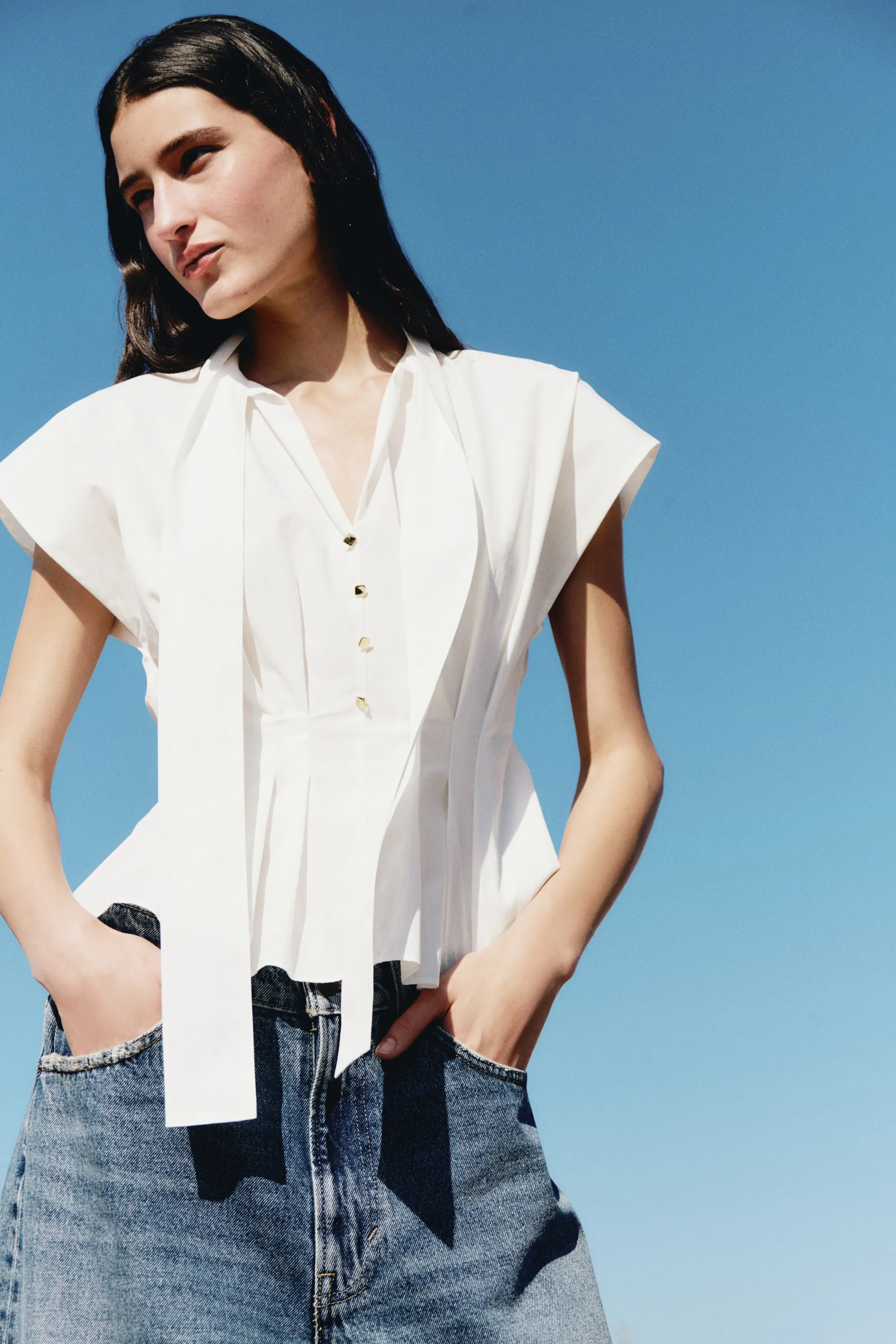Blouse péplum avec col à nouer - Crème