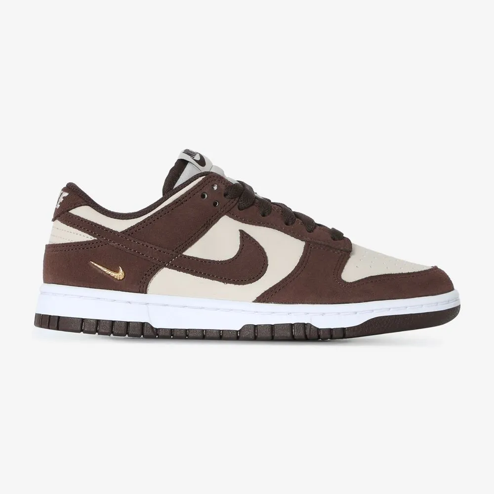 DUNK LOW SUEDE MINI SWOOSH