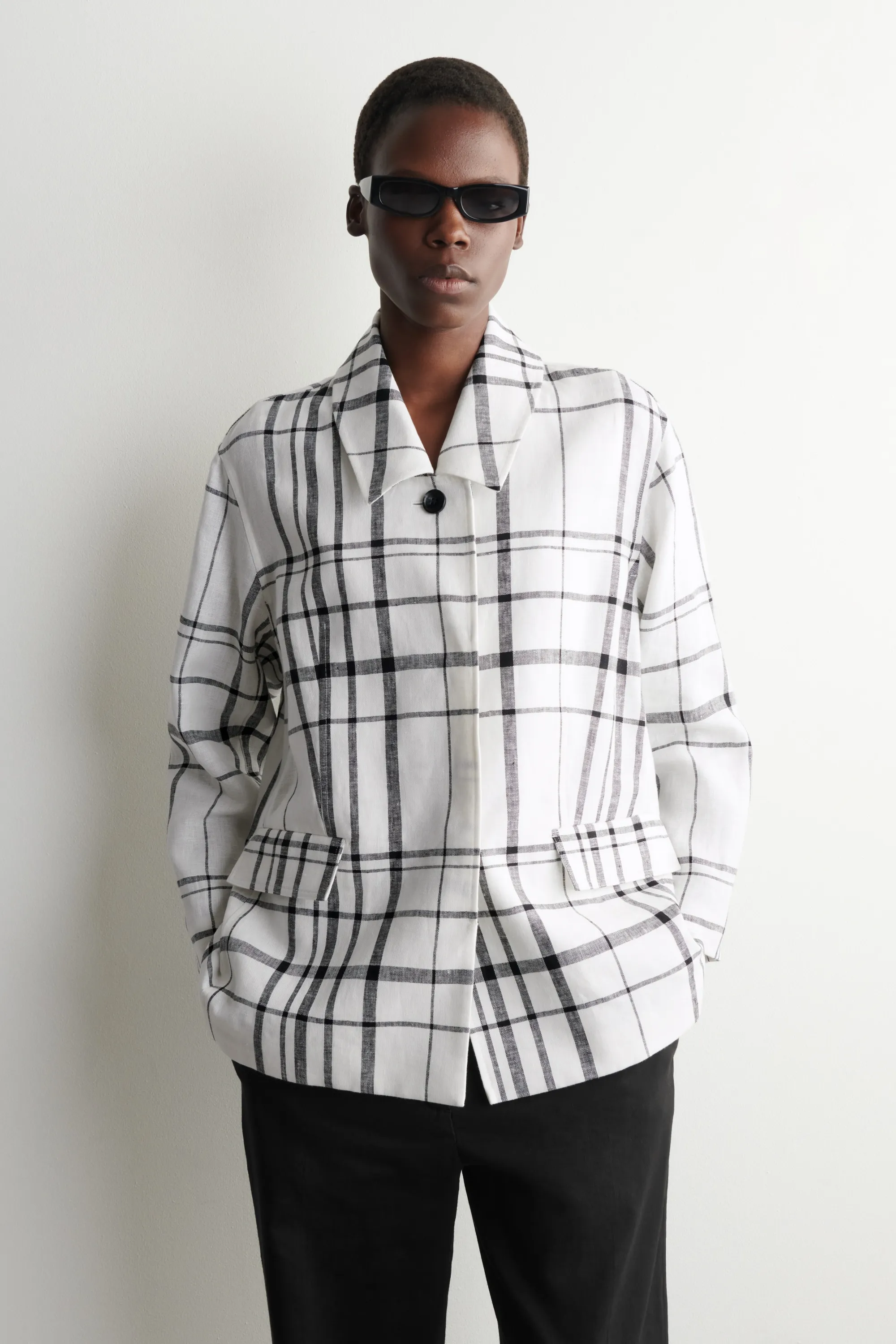 VESTE EN LIN À CARREAUX - BLANC / NOIR / CARREAUX