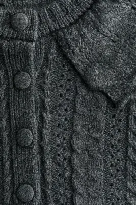 Gilet en maille torsadée avec col - Gris foncé — photo 4