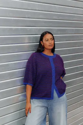 Pull/cardigan rayé recto verso — photo 2