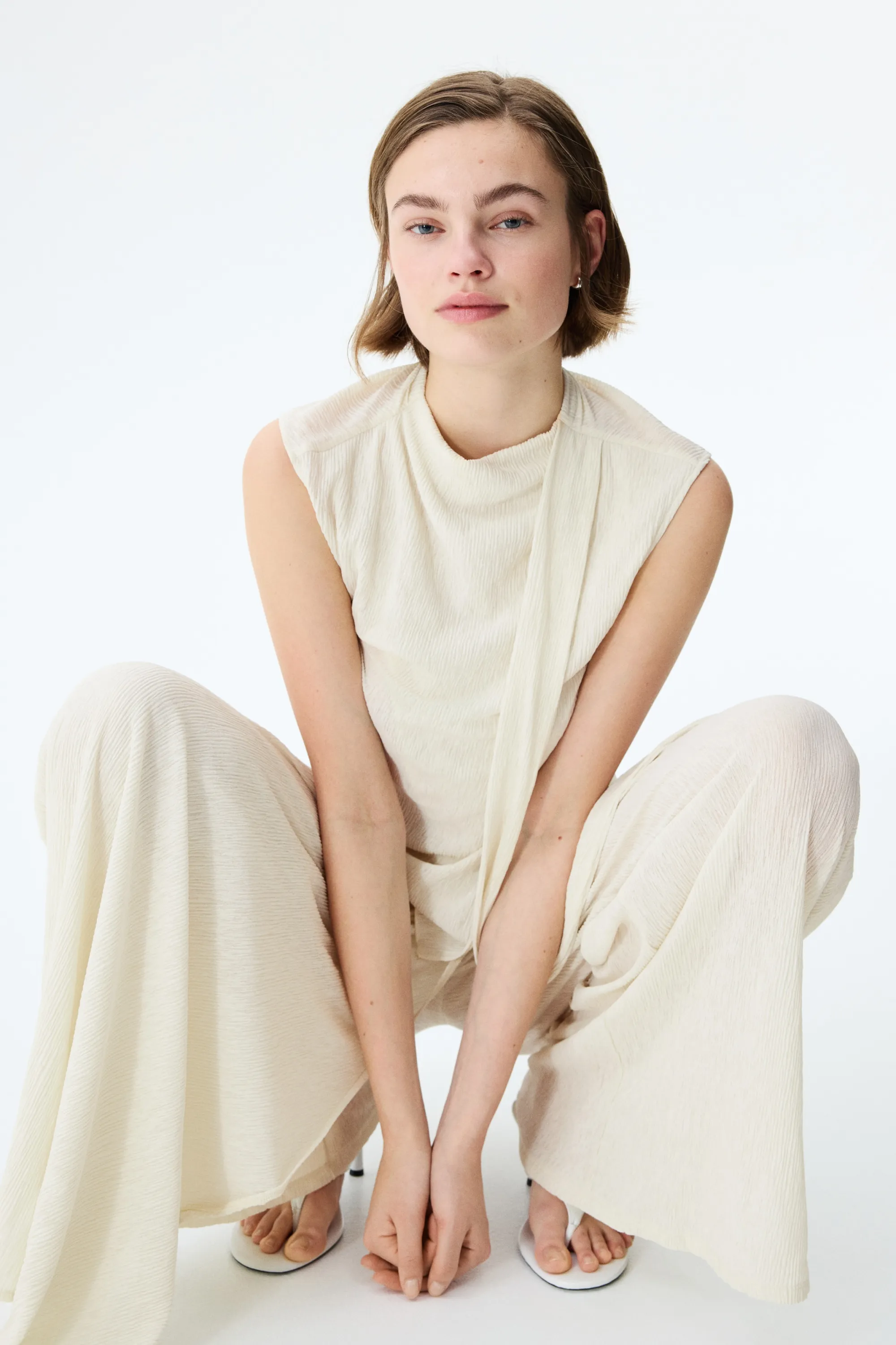 Pantalon froissé à effet croisé - Beige clair