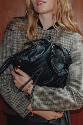 Sac à main clouté Femme — photo 3