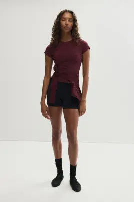 T-shirt de sport SculptMove™ - Rouge cerise — photo 1