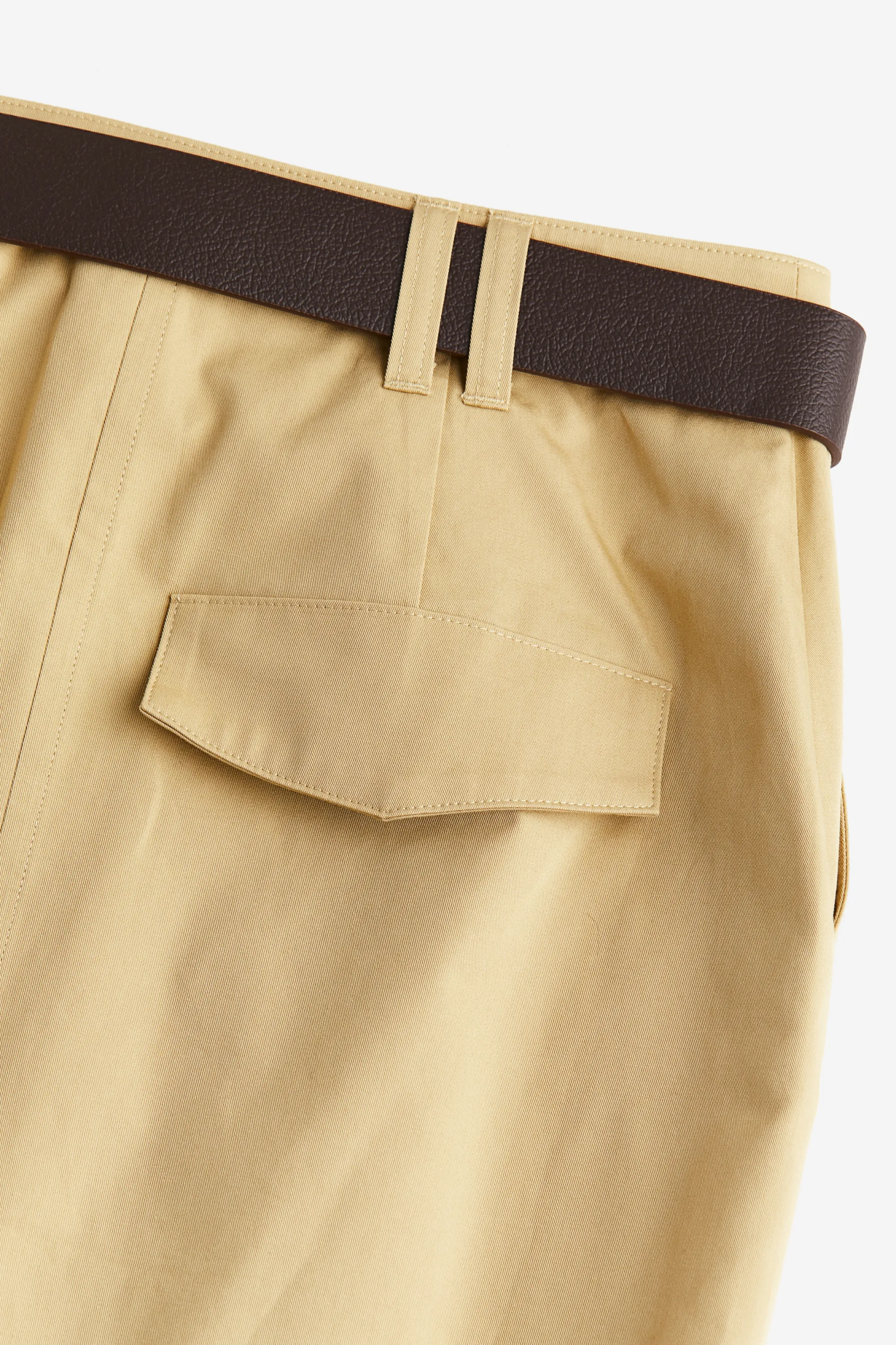 Jupe saharienne avec ceinture - Beige