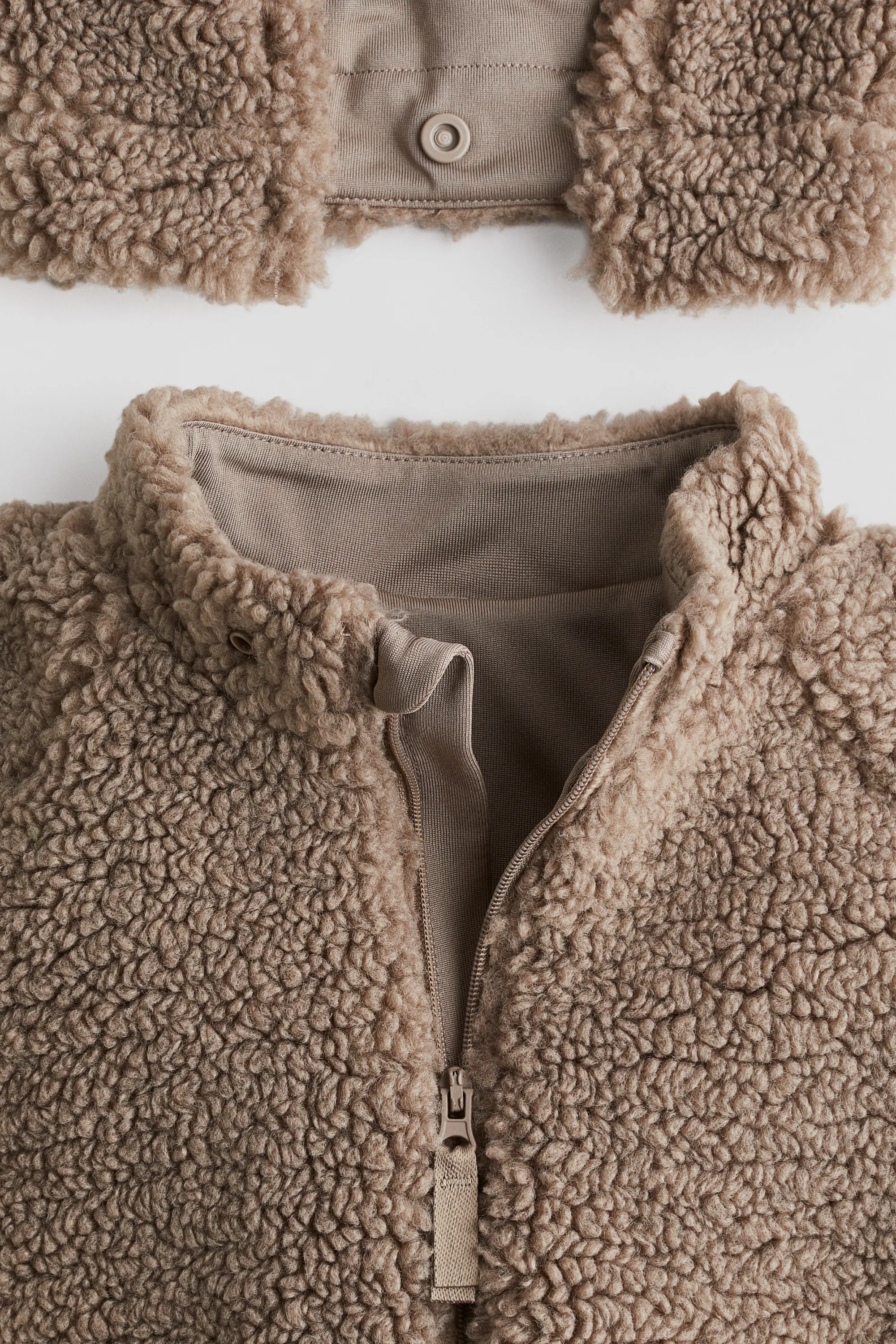 Veste à capuche en tissu peluche - Beige foncé