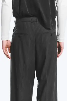Nate Pantalon Taille Standard Coupe Droite Ample - Gris foncé rayé — photo 5