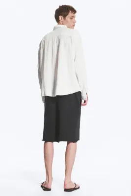 Chemise structurée ample boutonnée - Blanc poudré rayé — photo 3