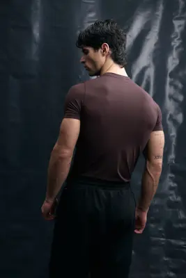 T-shirt de sport Compression Fit DryMove™ - Marron foncé — photo 3