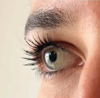 Mascara noir rechargeable, brosse UNICURL — photo 3