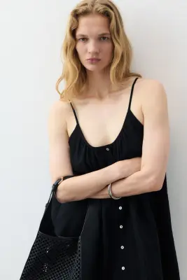 Robe à boutons en crêpe - Noir — photo 1