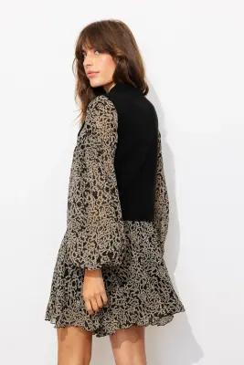 Robe courte effet 2 en 1 — photo 4