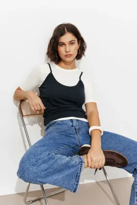 T-shirt et top superposés — photo 2