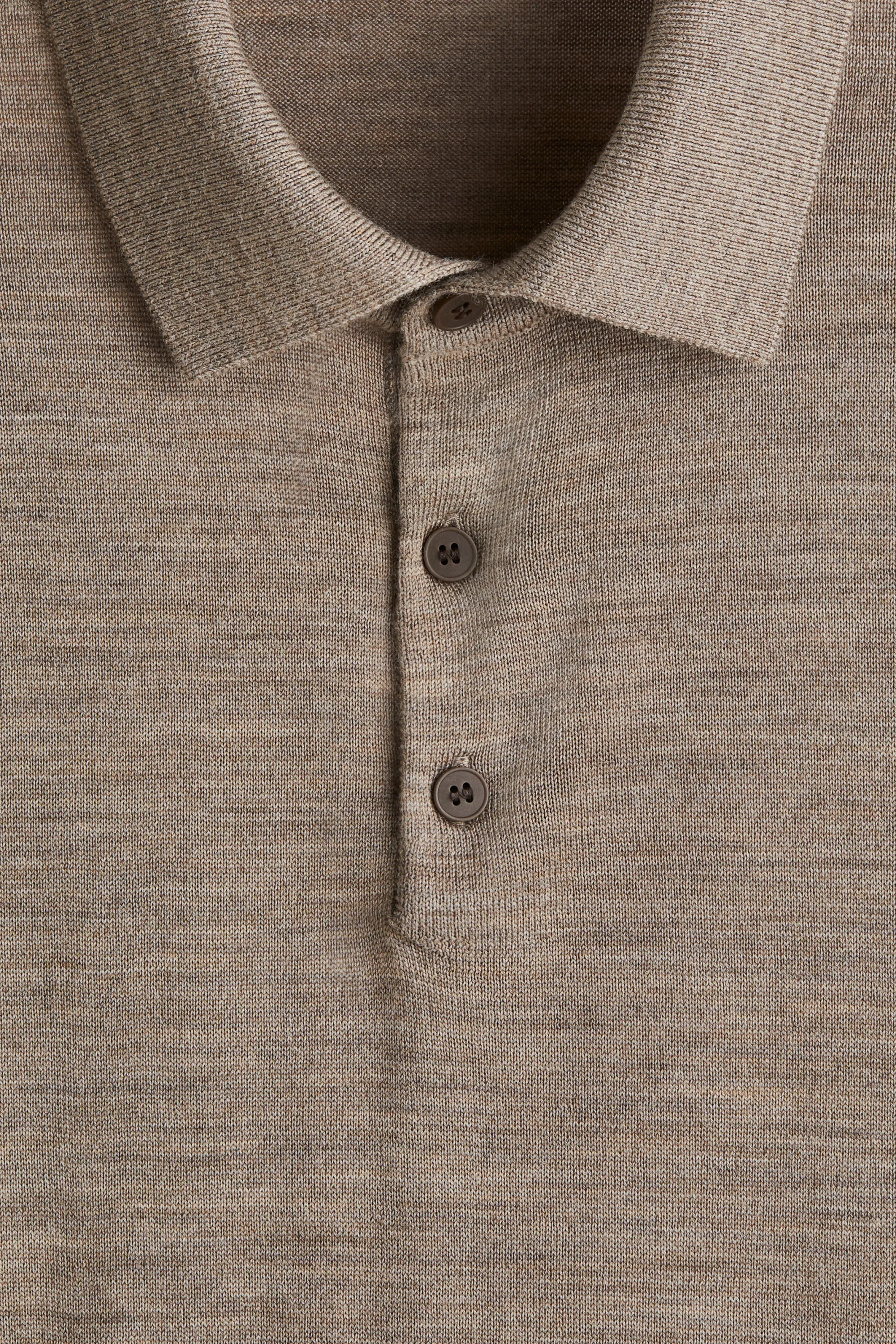 Polo Regular Fit en laine mérinos - Beige