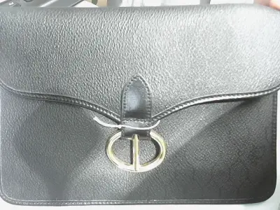 Pochette nid d'abeille noir