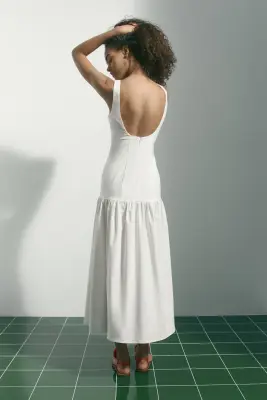 Robe avec dos décolleté et jupe évasée - Blanc — photo 3