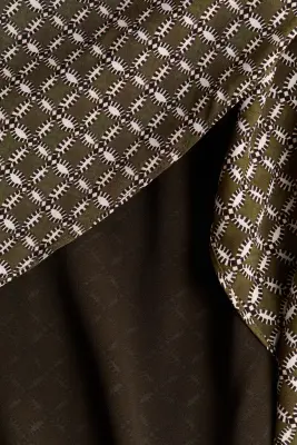 Jupe superposée avec foulard - Vert kaki foncé/motif — photo 4