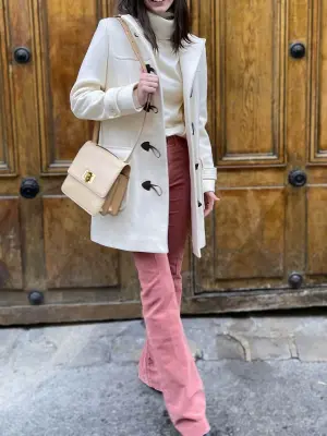 Sac à bandoulière LOUISE en cuir beige rosé fermoir doré Px boutique 1450€ — photo 4
