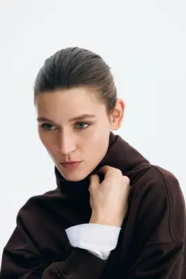 Veste courte zippée avec capuche - Marron foncé — photo 1