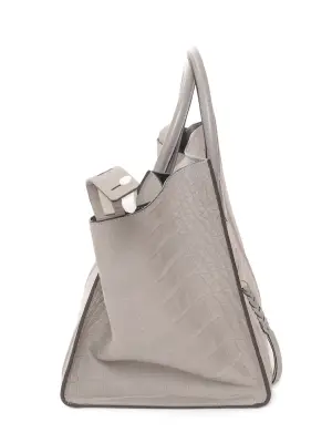 Sac LUGGAGE PHANTOM Medium en cuir effet croco gris clair Prix boutique 2600€ — photo 4