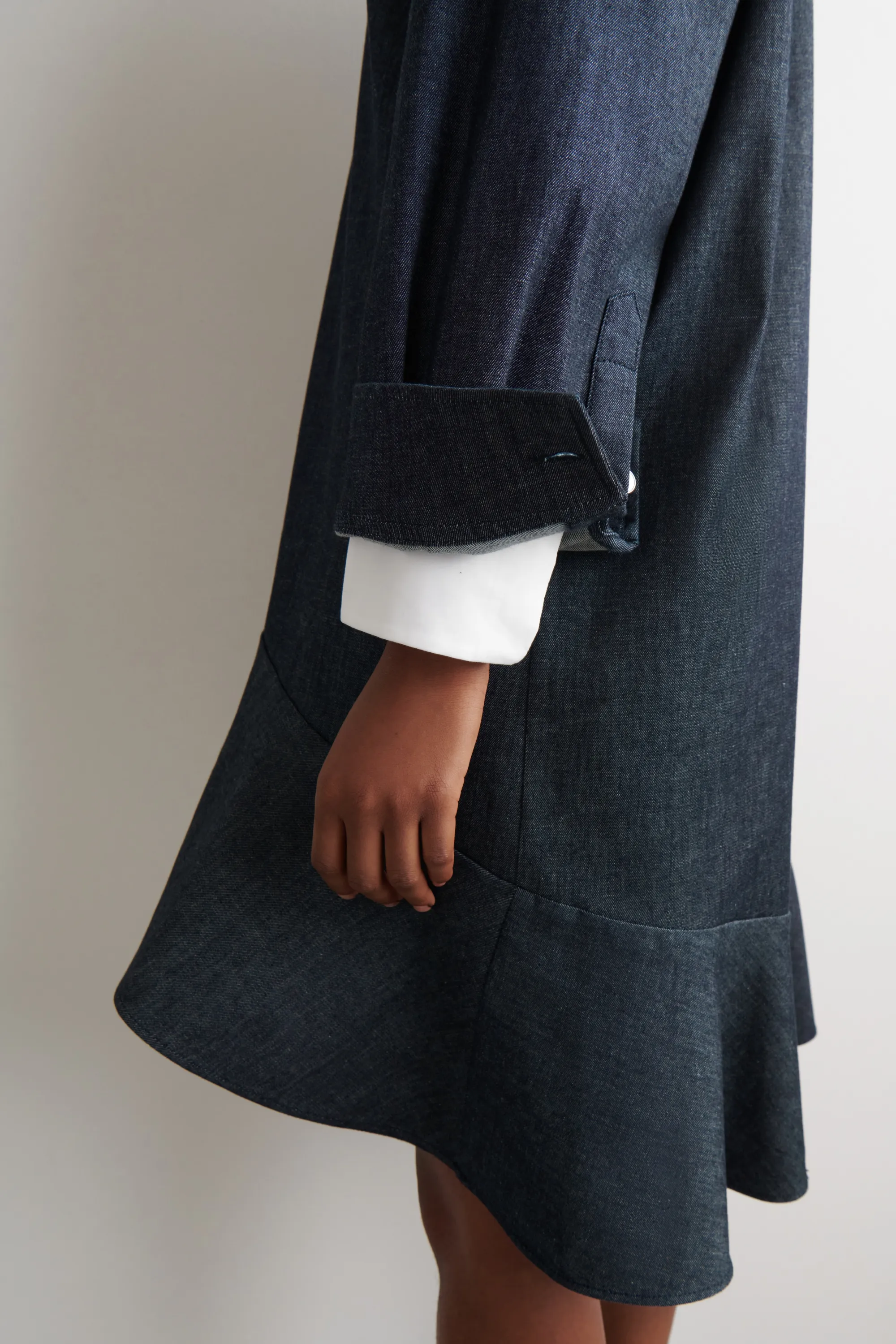 ROBE-CHEMISE COURTE ET ÉVASÉE EN DENIM - BLEU ENCRE