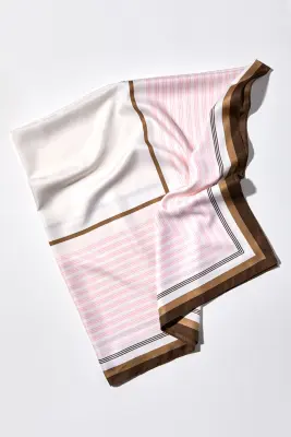 Foulard à motif - Rose clair/motif — photo 2