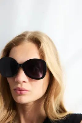 Lunettes de soleil carrées - Noir — photo 1