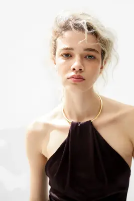 Top dos nu avec anneau en métal - Marron foncé — photo 2