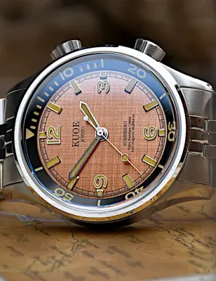 KUOE SOMBRERO 90-011 SALMON PINK LINEN TEXTURED DIAL BRACELET JUBILE — photo 2