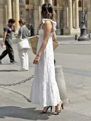 Robe longue en coton à oeillet blanc bretelles à volants Prix boutique 340€ Taille S — photo 5