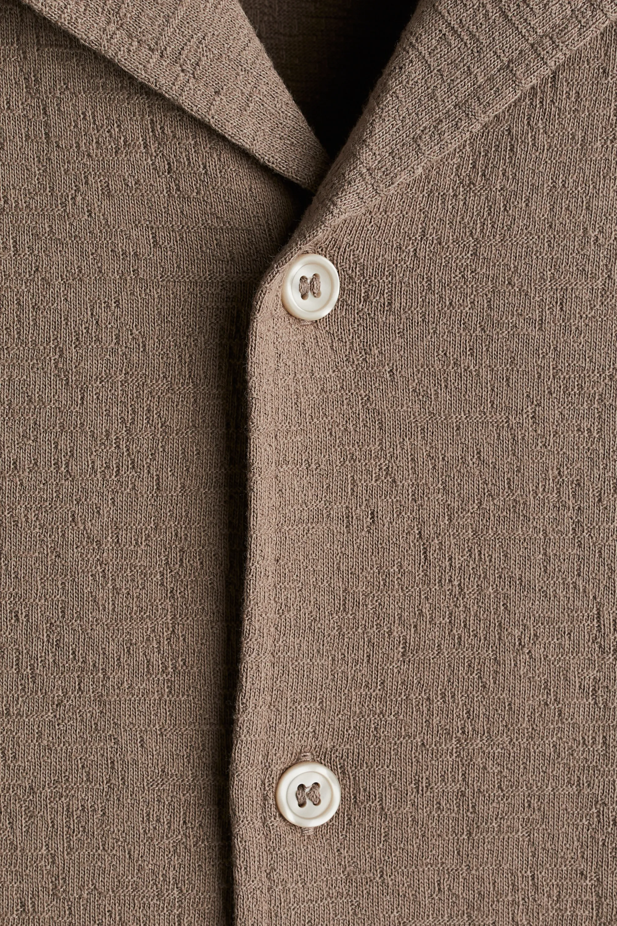 Chemise Regular Fit en jersey avec col cubain - Beige foncé