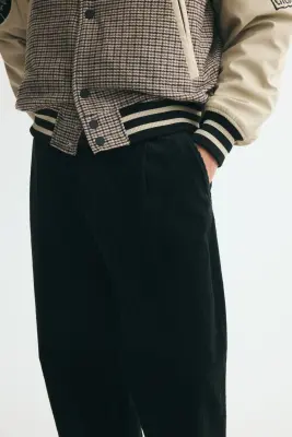 Pantalon Regular Fit en velours côtelé - Vert foncé — photo 1