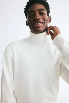 Regular Fit Fine-knit polo-neck jumper - Crème — photo 1