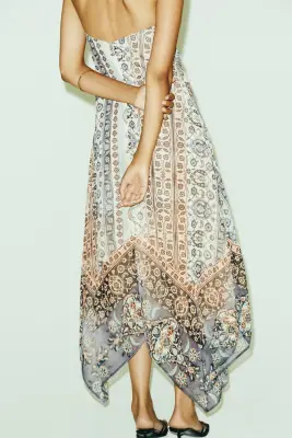 Robe dos nu en mousseline - Beige clair/motif — photo 2