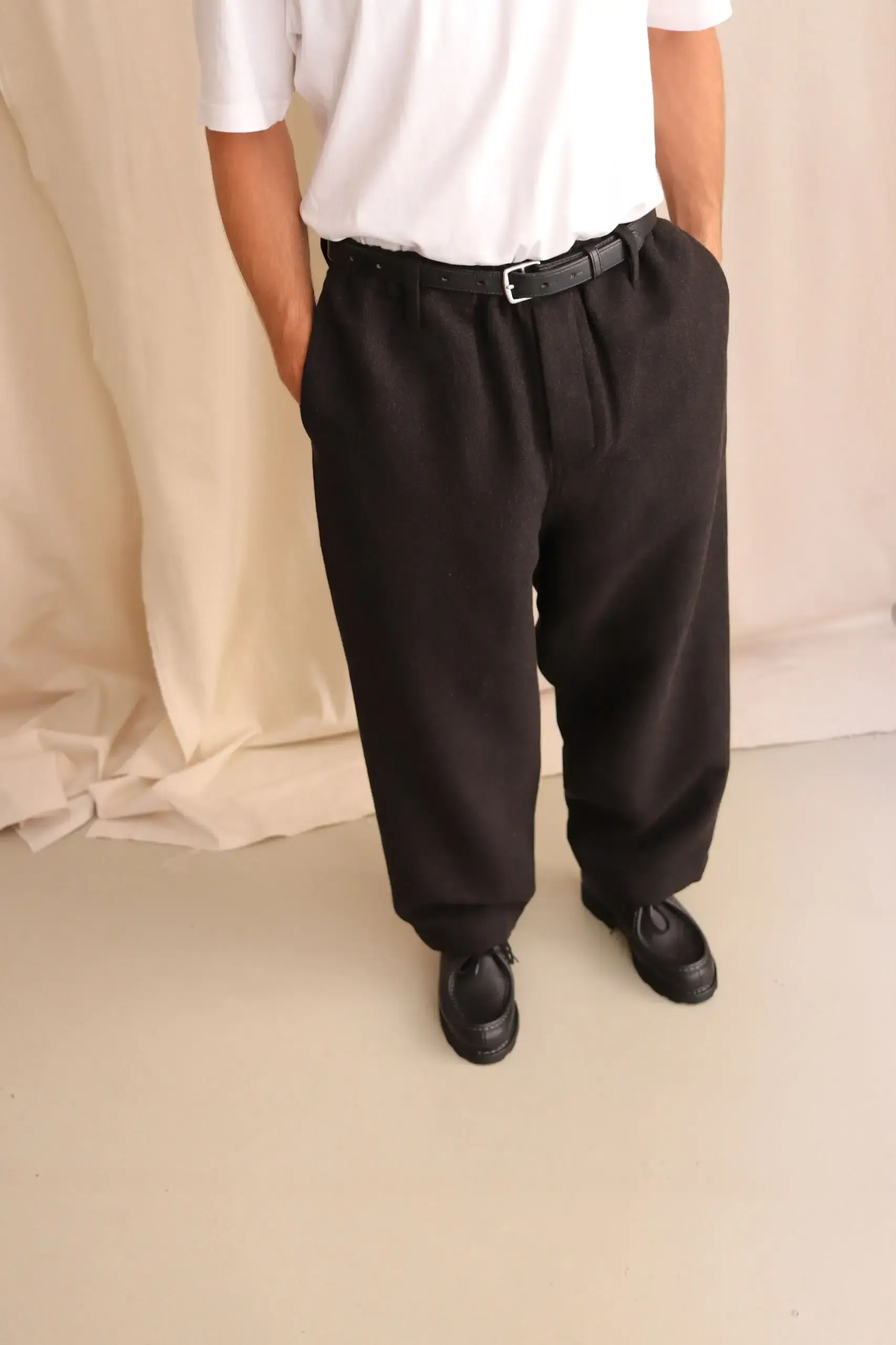 Evan Kinori – Elastic Pant – Black/Brown