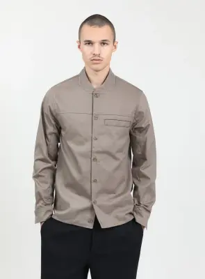 Murano Collar Overshirt in Khaki Cotton Gabardine — photo 4