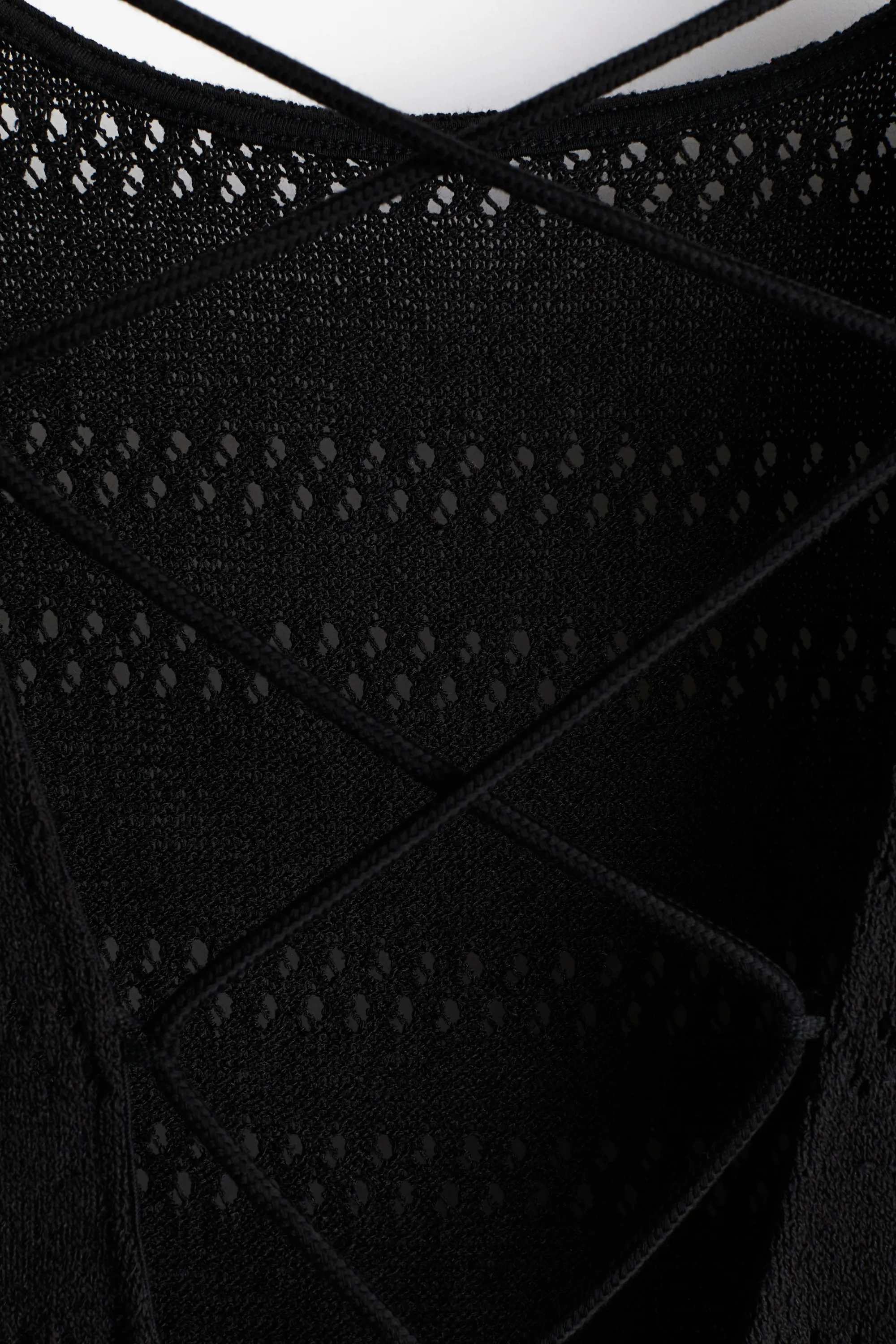 Robe en maille ajourée avec laçage - Noir
