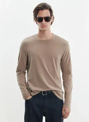 T-shirt en coton organique et élasthanne — photo 2