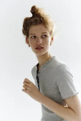 Top en jersey avec détails surjetés - Gris chiné — photo 2