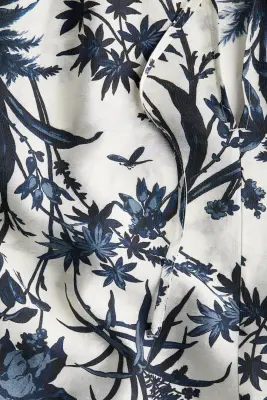 Robe à col volanté - Blanc/motif bleu marine