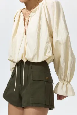 Short utility wear en twill de coton - Vert kaki foncé — photo 2