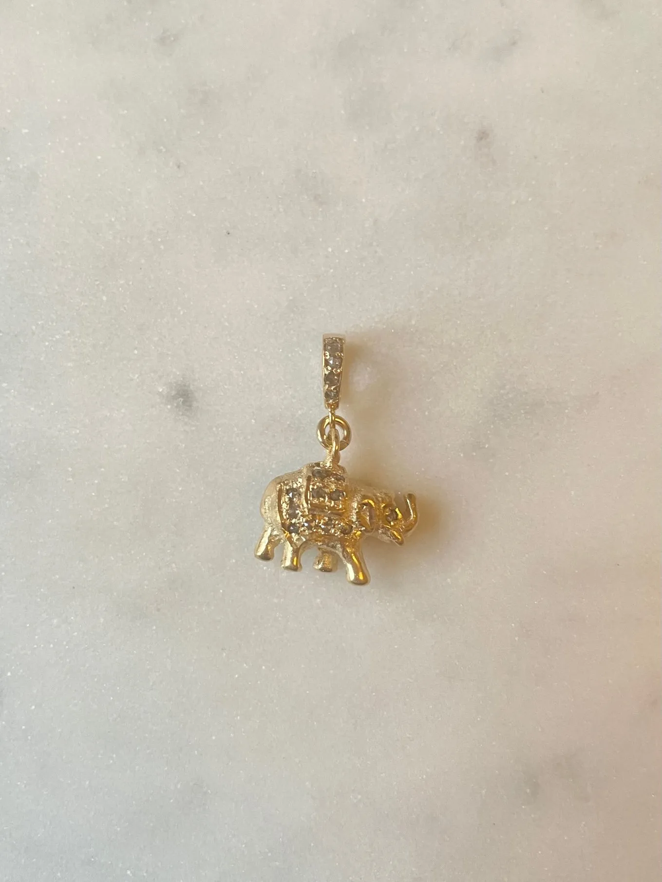 Nouveau ! ROOM SERVICE JEWELRY Charm Baby Elephant Diamants